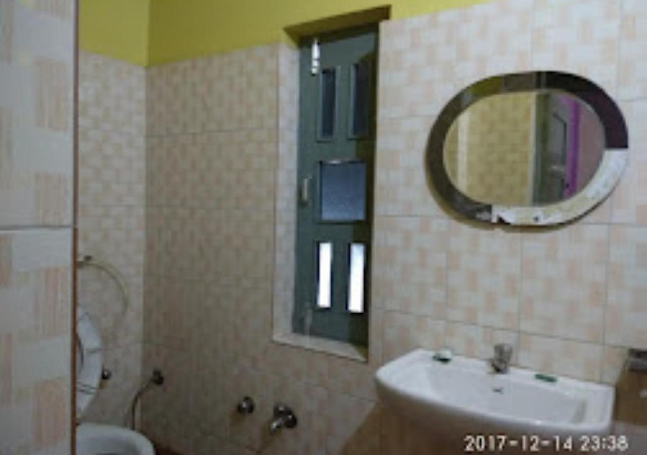 Vijieya Hotel Bihar Saharsa Buitenkant foto